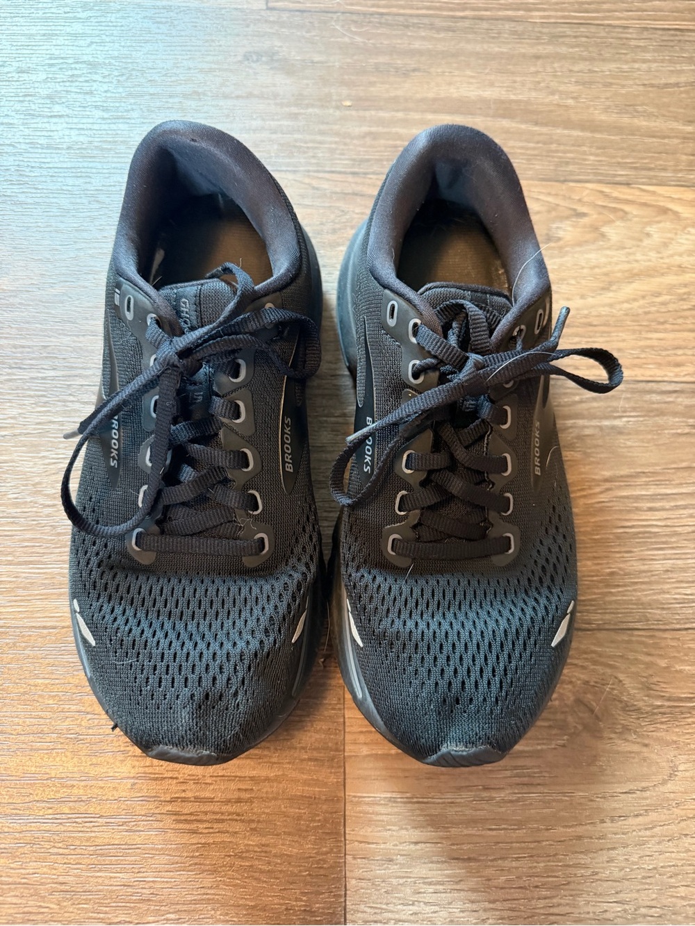 Brooks Ghost 15 Women’s Black Shoes Size 7